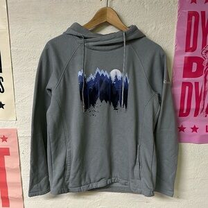 Columbia Hoodie Size: Medium